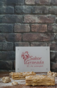Milhojas de crema de turrón de la Alpujarra con reducción de Ron Pálido - Sabor Granada