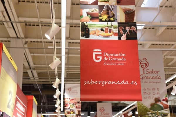 Carrefour Granada acoge una nueva promoción de Sabor Granada con 33 empresas