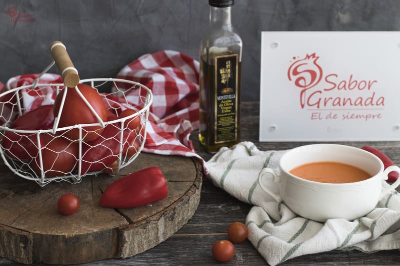 Receta para hacer Salmorejo - Sabor Granada