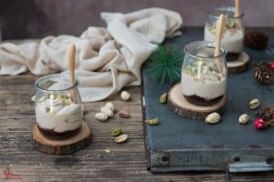 Presentación de la receta de Yogur de foie con pistachos - Sabor Granada