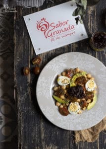 Presentación de la ensalada de garbanzos con chutney de manzana - Sabor Granada