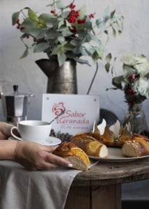 Porción de roscón de Reyes - Sabor Granada