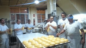 Equipo del obrador de la panadería confitería Molino - Sabor Granada