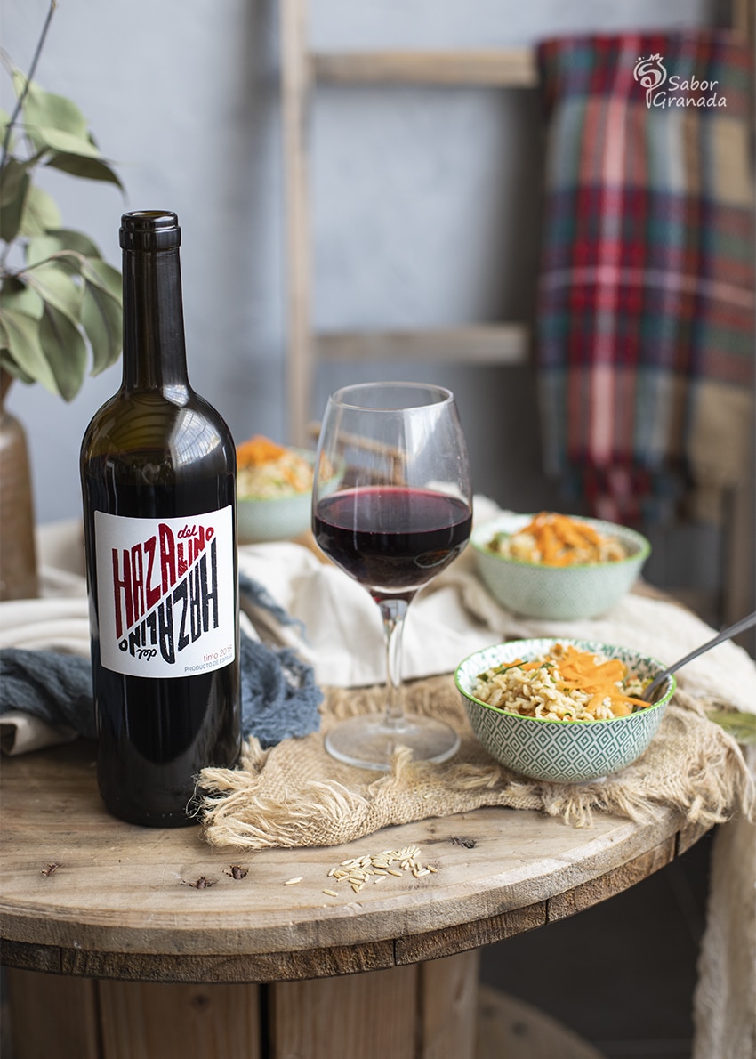 Vino tinto ecológico Haza del Lino para maridar esta ensalada de arroz integral con verduras - Sabor Granada