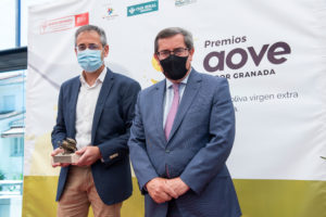 Centro de I+D del Alimento Funcional recoge el Premio Honorífico de la Séptima Edición de los Premios AOVE Sabor Granada