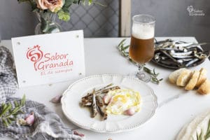 Receta para hacer espichás con huevos fritos - Sabor Granada