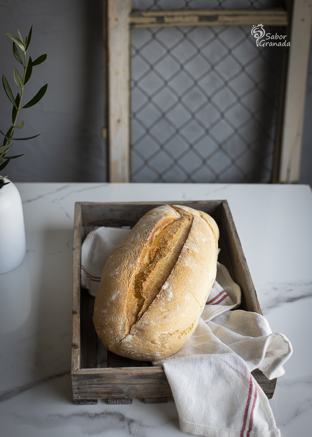 Pan de Panadería Federico Jiménez para hacer unos huevos tontos - Sabor Granada