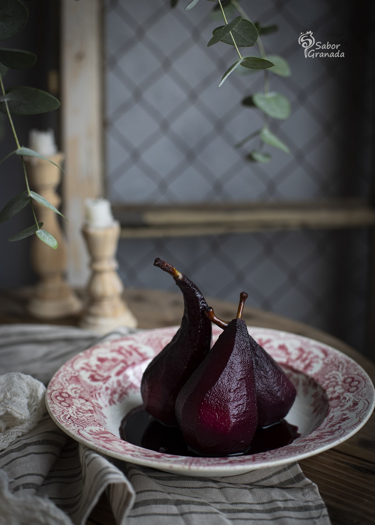 Peras al vino tinto - Sabor Granada